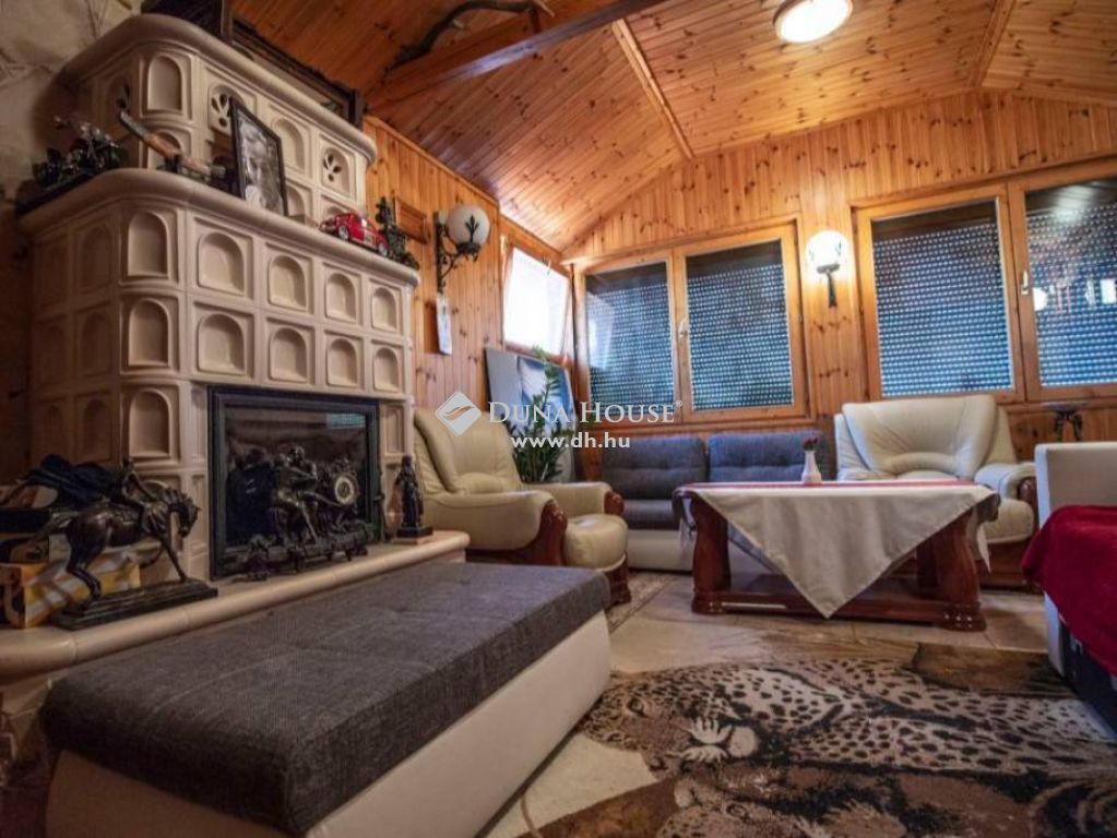 For sale House 2030 Érd, 