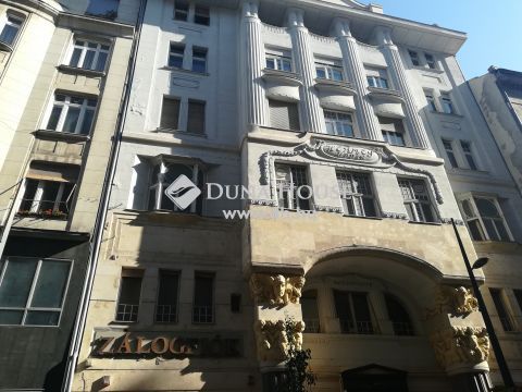 Eladó Lakás, Budapest 5. kerület - Petöfi Sándor utca