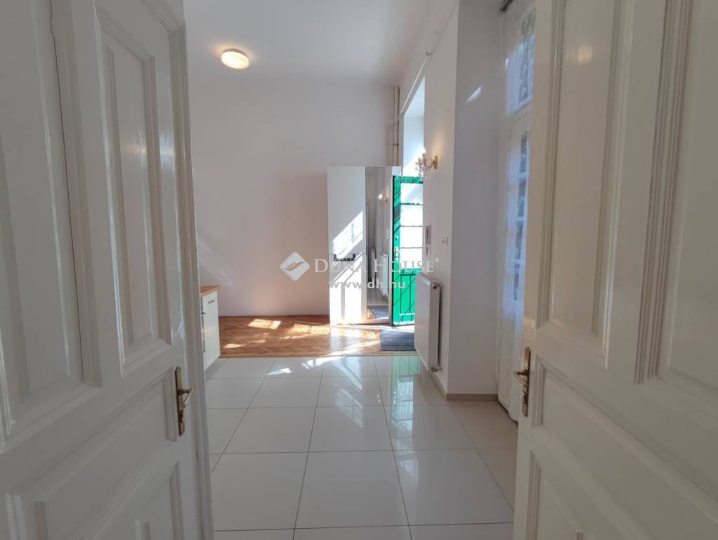 1092 Budapest 9. kerület — 1/10
