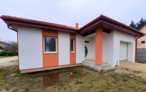 Eladó Ház 9174 Dunaszeg , Három szoba+nappalis új építésú családi ház
