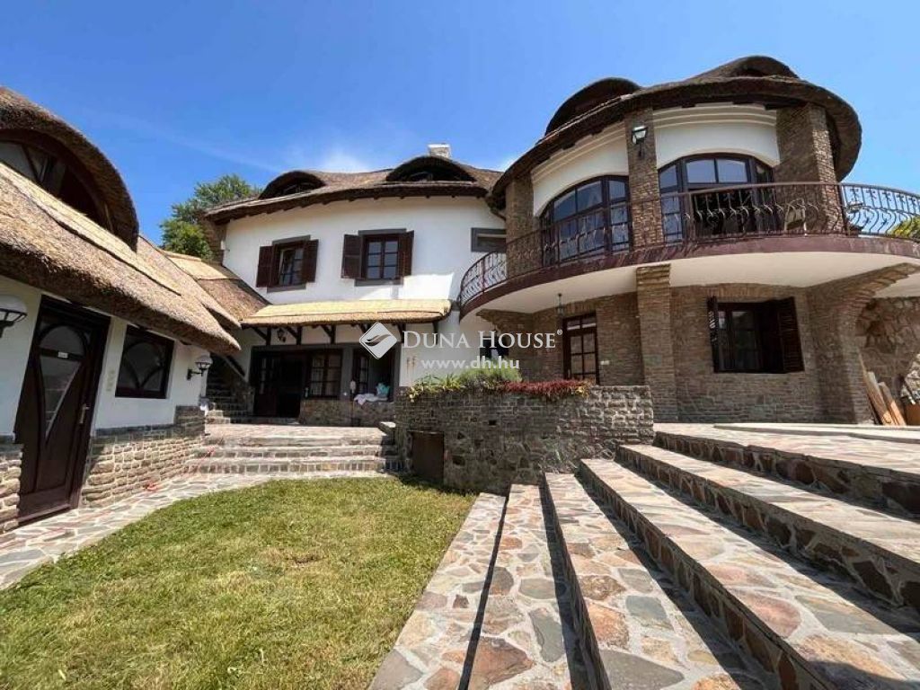 8237 Tihany , Exkluzív kúria a Tihanyi Apátság közelében, medencével, panorámával! — 1/25