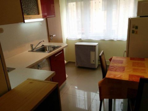 Kiadó Lakás 7624 Pécs 