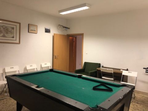 Kiadó Iroda 7621 Pécs 
