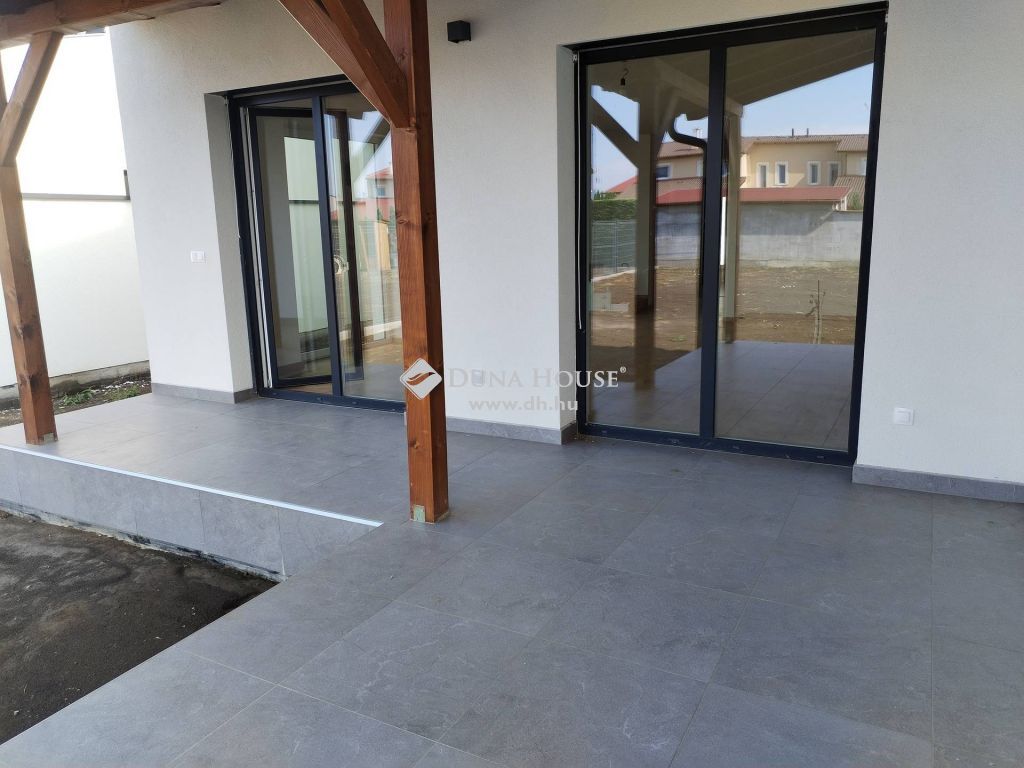 6726 Szeged — 1/25