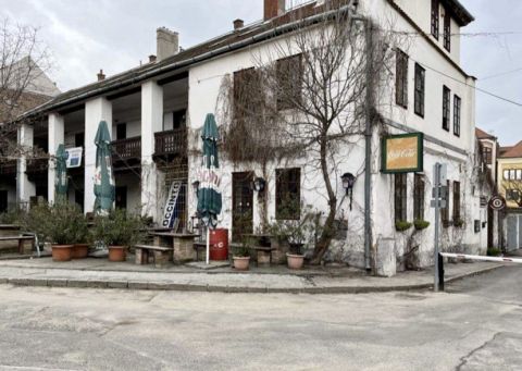 Eladó Üzlethelyiség 7626 Pécs 