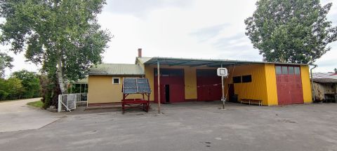 Kiadó Ipari 5000 Szolnok , Az M4-es autópályához pár percre...