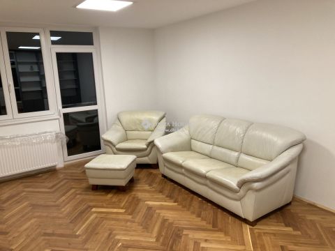 Kiadó Lakás 8900 Zalaegerszeg Azonnal költözhető 1.emeleti lakás a Landorhegyen