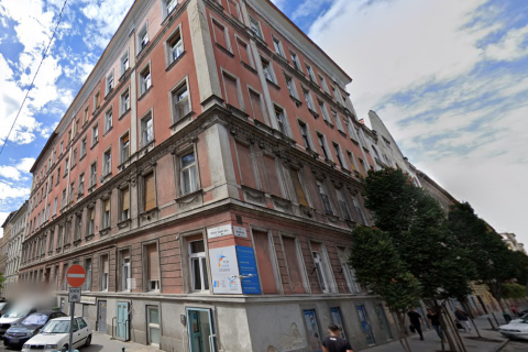 Eladó Lakás 1076 Budapest 7. kerület 7. kerület - álló galériás - felújított - energia takarékos - dizájn lakás