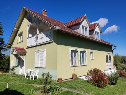 Eladó Ház 2023 Dunabogdány , Nyugodt környezetben, közel a Dunához