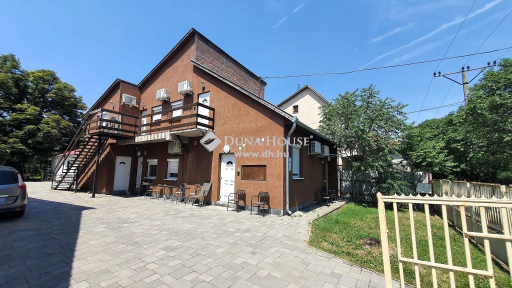 5700 Gyula — 1/15