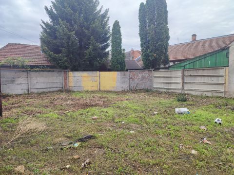 Eladó Telek 6000 Kecskemét Máriaváros