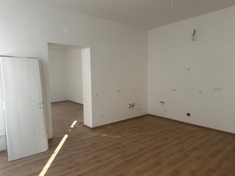 Eladó Lakás 1064 Budapest 6. kerület Andrássy út mellett Airbnb-s felújított lakás