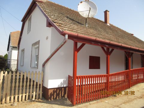 Eladó Ház 4488 Beszterec 