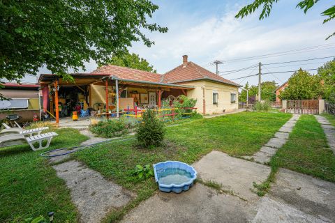 Eladó Ház 2315 Szigethalom 