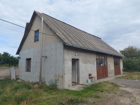 Eladó Ház 6070 Izsák 