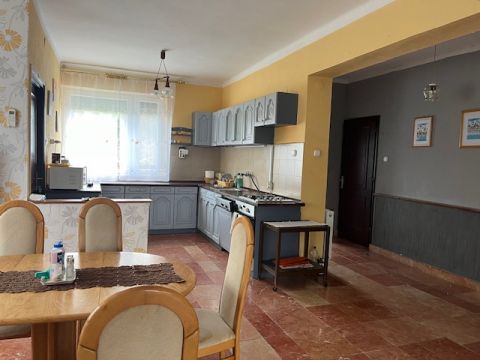 Eladó Ház 8646 Balatonfenyves 