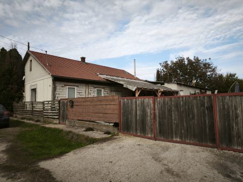 Eladó Ház 2423 Daruszentmiklós , Daruszentmiklós - Daruhegyen, család ház eladó!