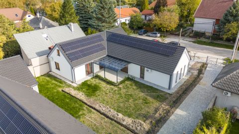 Eladó Ház 2051 Biatorbágy 