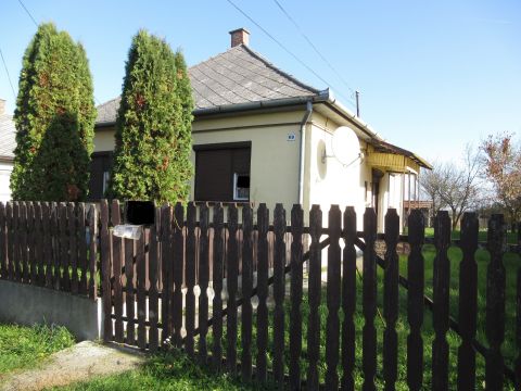 Eladó Ház 3971 Tiszakarád 