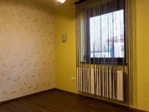 Kiadó Ház 6000 Kecskemét Nappali+3 szobás 100nm-es családi ház, 900nm telken