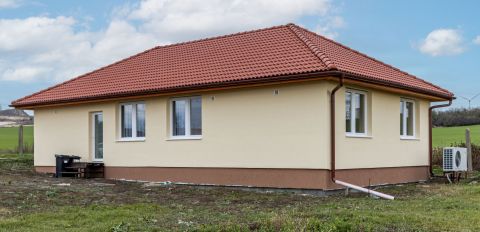 Eladó Ház 8000 Székesfehérvár 