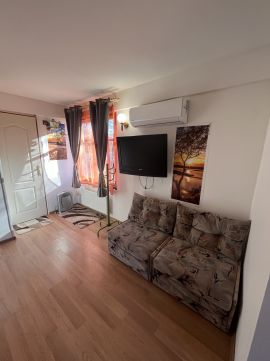 Eladó Mezőgazdasági 8172 Balatonakarattya Nyaraló ELADÓ!