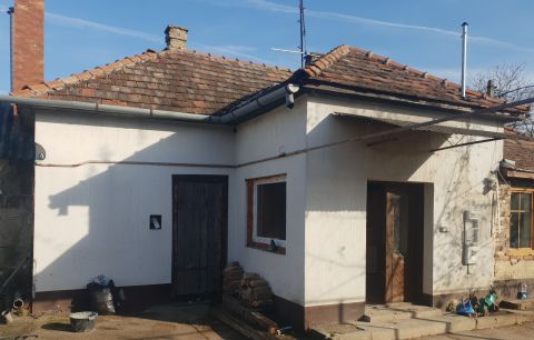 Eladó Ház 2750 Nagykőrös , Tisza utca közelében
