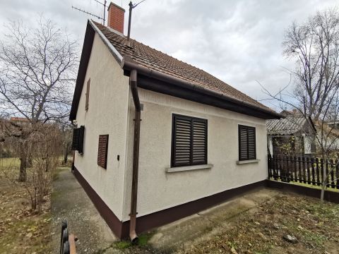 Eladó Ház 6065 Lakitelek , TŐSERDEI NYARALÓ