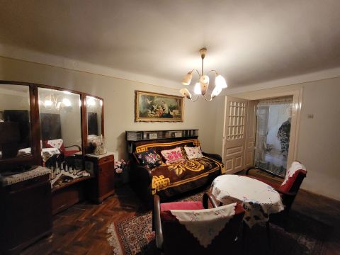 Eladó Ház 8146 Jenő , azonnal költözhető