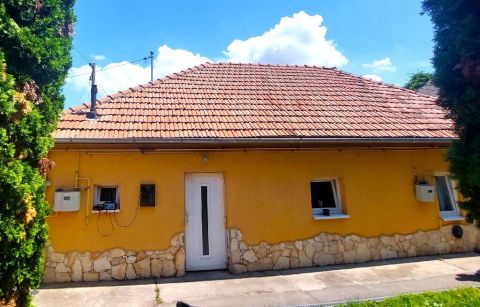Eladó Ház 2700 Cegléd , 2700 Cegléd, Belváros