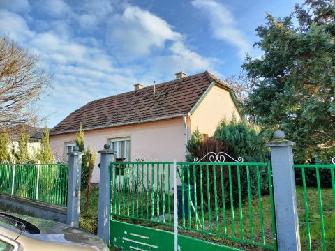 Eladó Ház 9012 Győr 