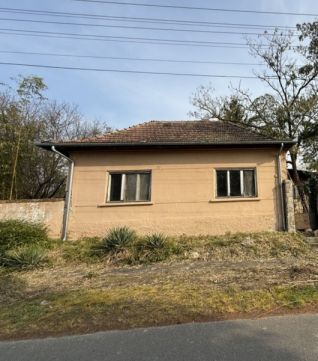 Eladó Ház 8840 Csurgó , Vasútállomás közelében, 2 generáció számára is kialakítható