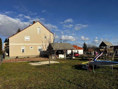 Eladó Ház 8225 Szentkirályszabadja 