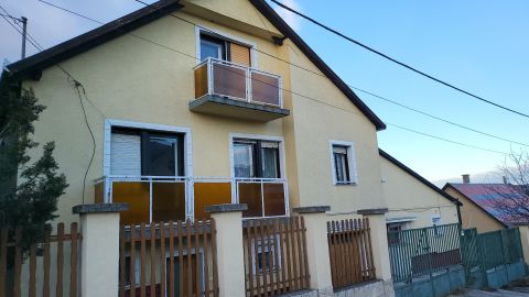 Eladó Ház 2049 Diósd , Völgy utca közelében