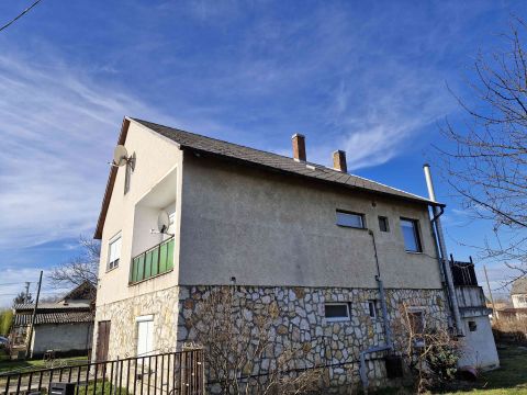 Eladó Ház 2870 Kisbér 