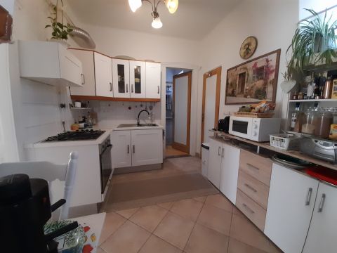 Eladó Lakás 2100 Gödöllő , Gödöllő