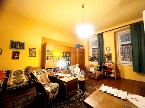 Eladó Lakás 1136 Budapest 13. kerület XIII. Két lakásra osztható magas emeleti ingatan Újlipótban!
