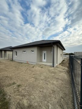 Eladó Ház 9200 Mosonmagyaróvár , Duna Lakópark