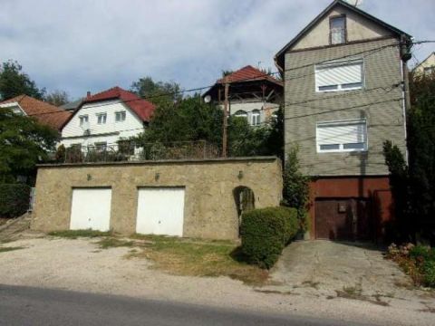 Eladó Ház 2097 Pilisborosjenő 