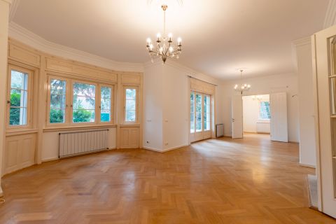 Kiadó Lakás 1021 Budapest 2. kerület , Kuruclesnél kiadó elegáns villalakás kertkapcsolattal