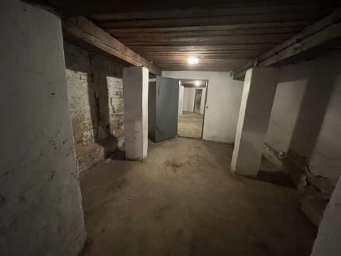 Eladó Tároló/Raktár 9700 Szombathely Belváros