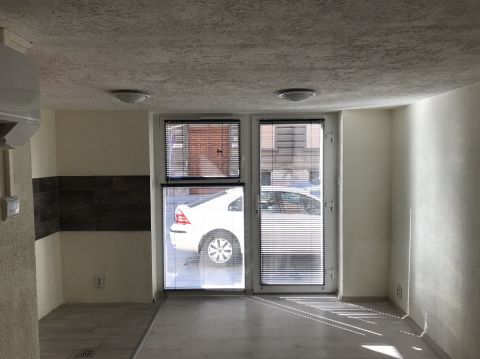 Kiadó Üzlethelyiség 1064 Budapest 6. kerület 