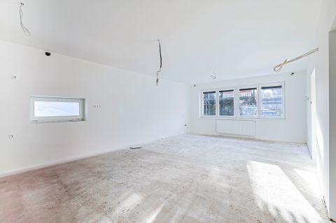 Eladó Lakás 1182 Budapest 18. kerület , GANZTELEP, TELJESKÖRŰEN FELÚJÍTOTT, 4 SZOBÁS LAKÁS.