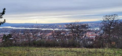 Eladó Telek 2500 Esztergom 2500 Esztergom, családi házas