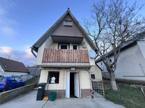 Eladó Ház 2524 Nagysáp 