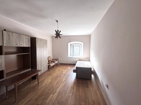 Eladó Lakás 7800 Siklós 