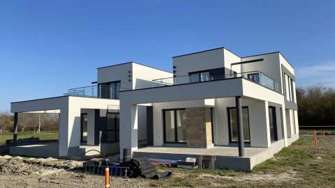 Eladó Lakás 9026 Győr , Újépítésű LUXUS lakás nagy zöld területtel Győrben