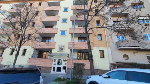 Kiadó Üzlethelyiség 1114 Budapest 11. kerület 