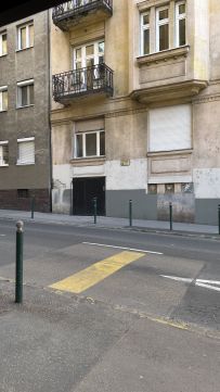Eladó Üzlethelyiség 1024 Budapest 2. kerület Utcai bejártatos üzlethelyiség a RETEK utcában
