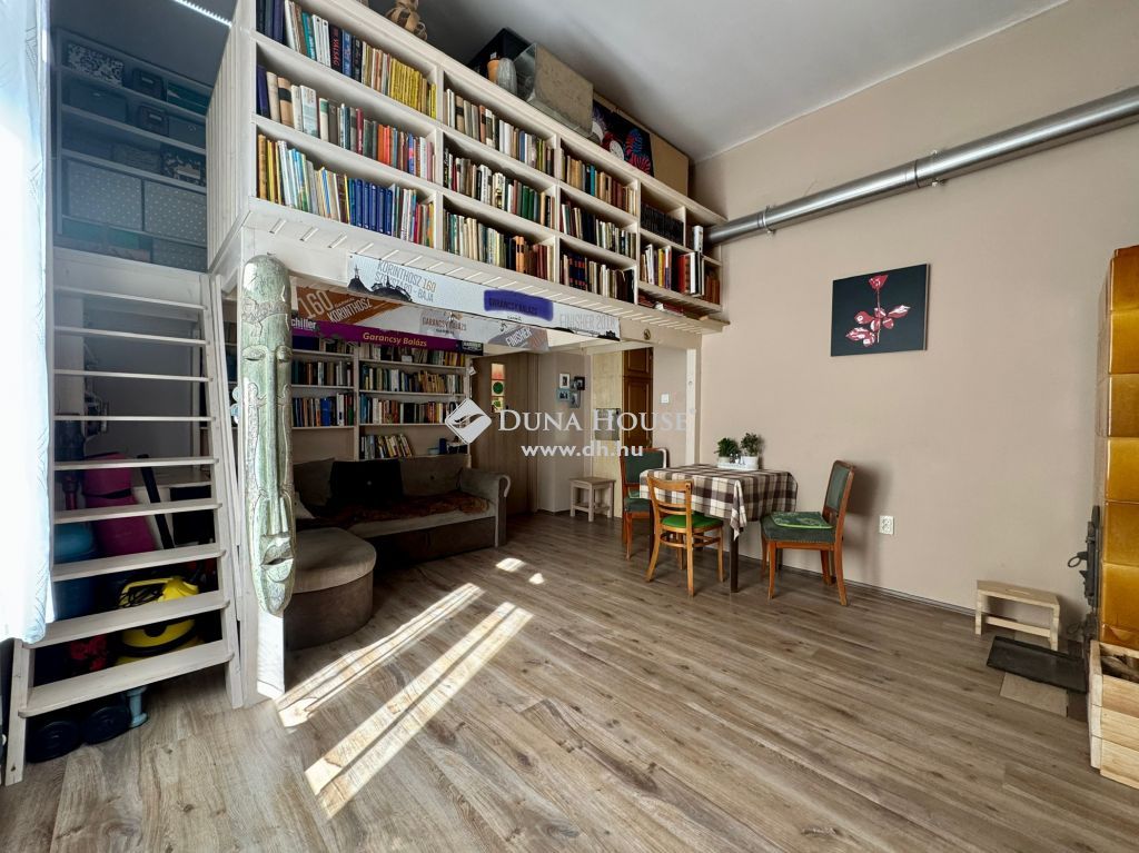 1121 Budapest 12. kerület — 1/17